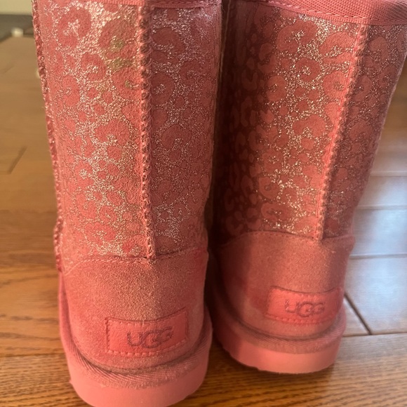 UGGs Kids Classic Pink Leopard Sparkly - Picture 3 of 4